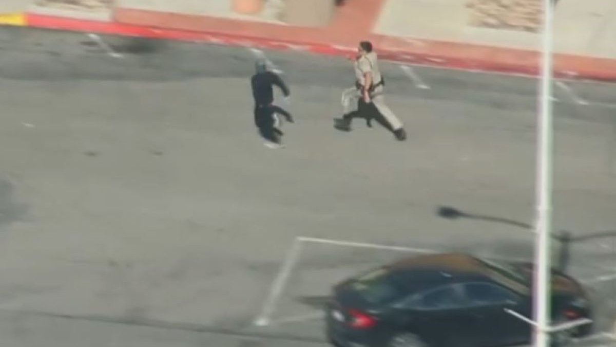 Featured image for Wild High-Speed Chase Ends with Dramatic Takedown in Santa Clarita