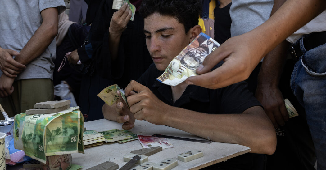 Featured image for Cash Shortage and Black Market Worsen Gaza's Hunger Crisis