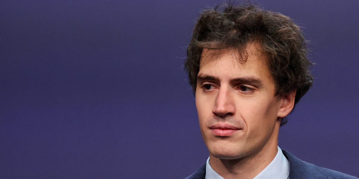 Featured image for "Tech Leaders' Differing Views on the Pursuit of Artificial General Intelligence"