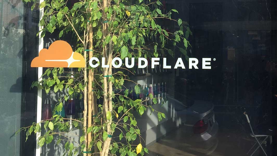 Featured image for Cloudflare's Stock Dips Despite Beating Earnings and Sales Estimates
