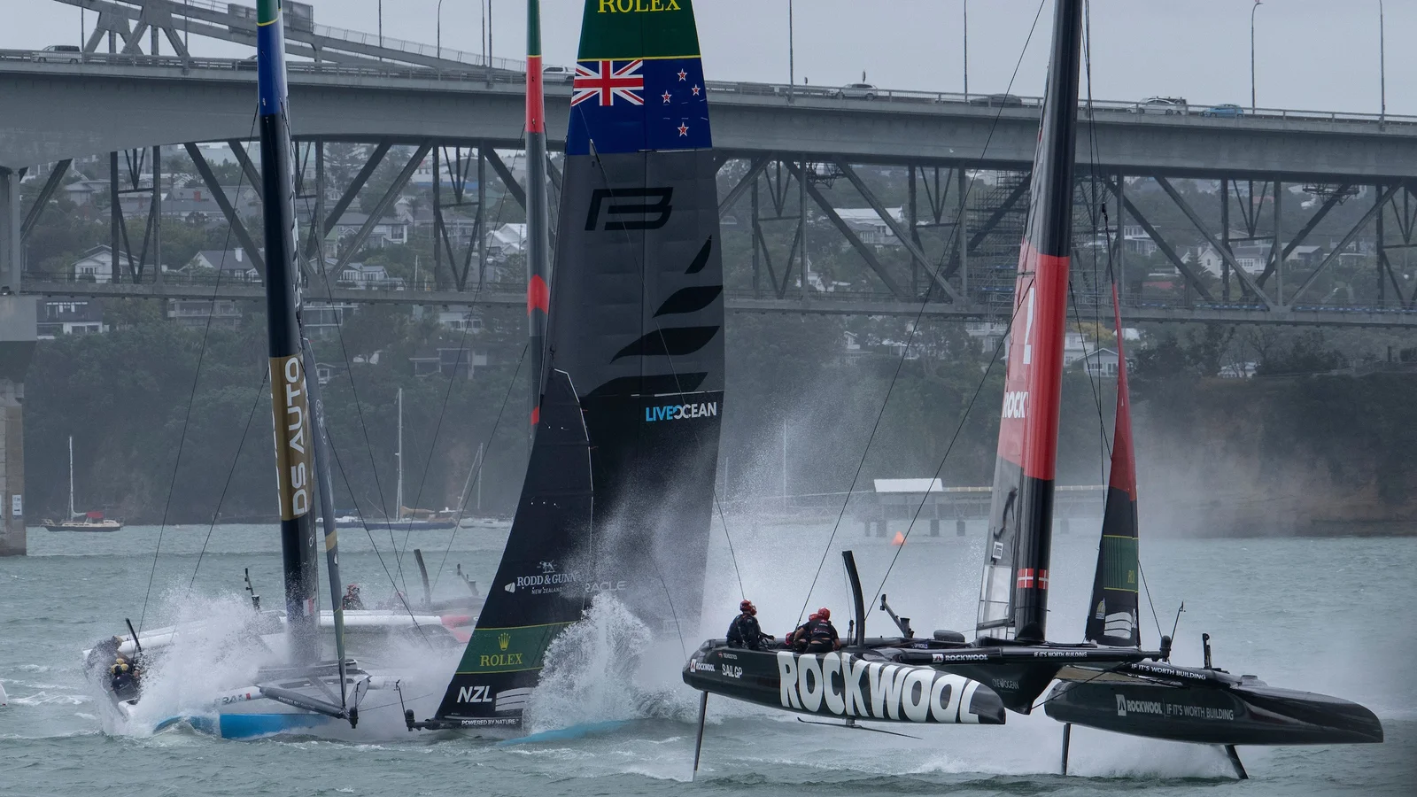 Auckland SailGP Crash Injures Two Athletes, Leg Fractures and Abdominal Injuries Suspected