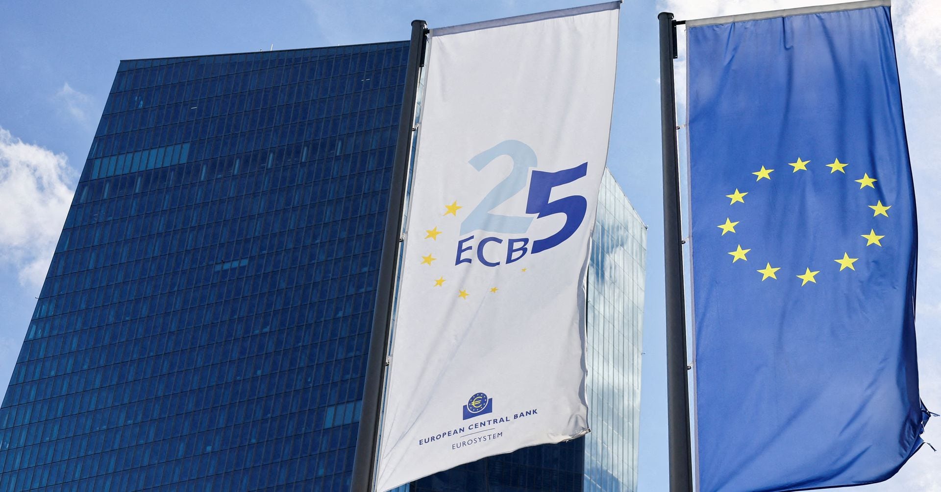 "ECB Holds Firm: Market Speculation on Rate Cuts"
