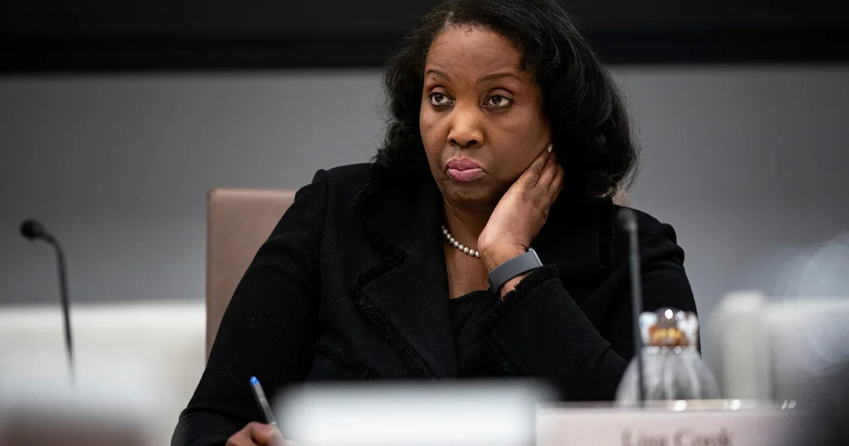 Trump Demands Resignation of Fed Official Amid Mortgage Fraud Allegations