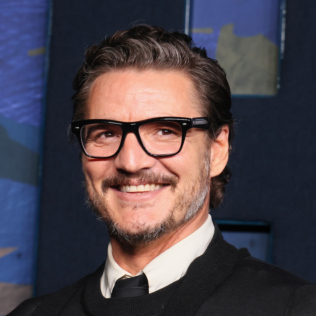 Featured image for Pedro Pascal's Hilarious Encounter with Kieran Culkin at Awards Shows