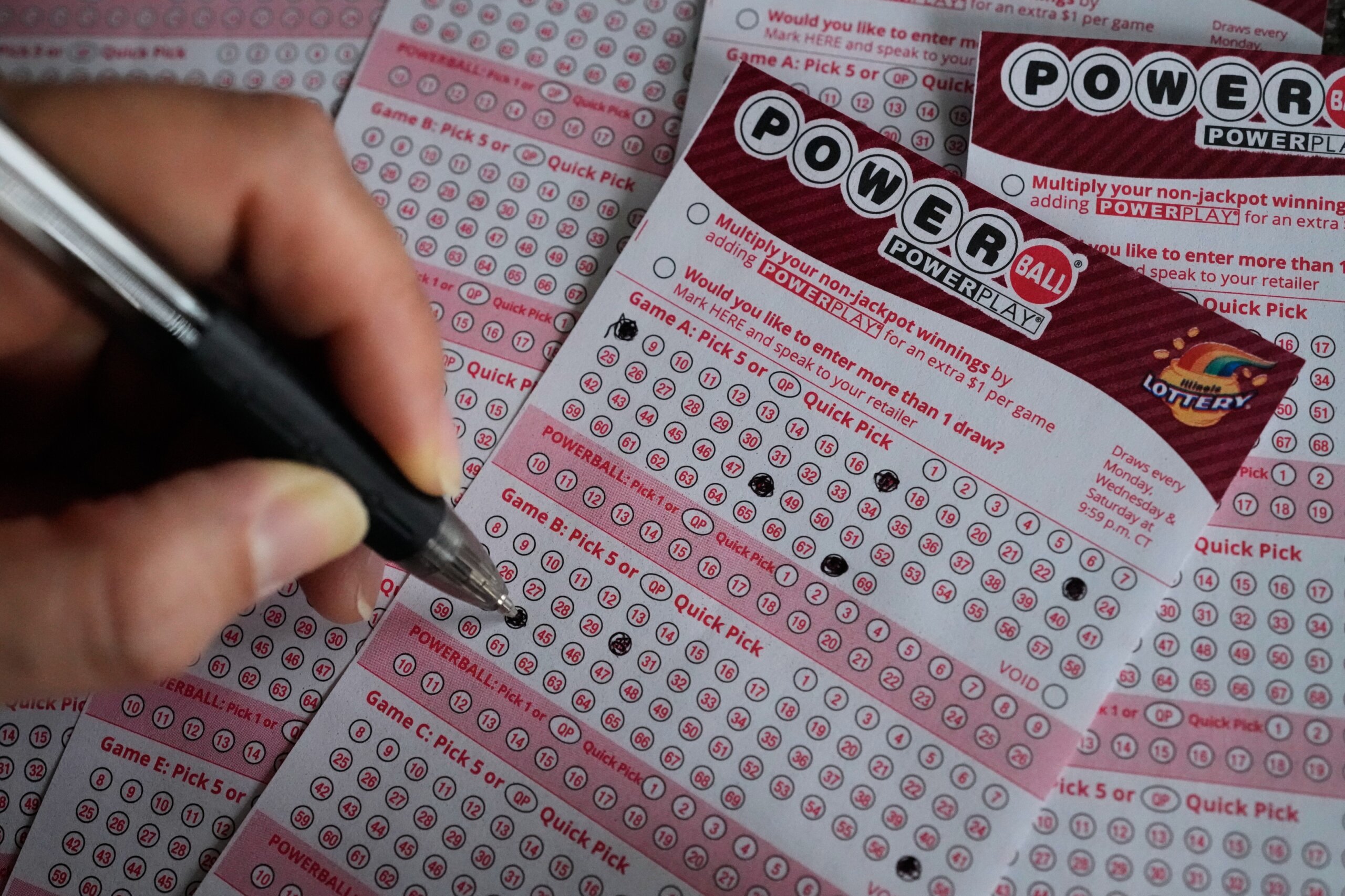 Powerball Jackpot Surges to $1.6 Billion Amid No Recent Winner