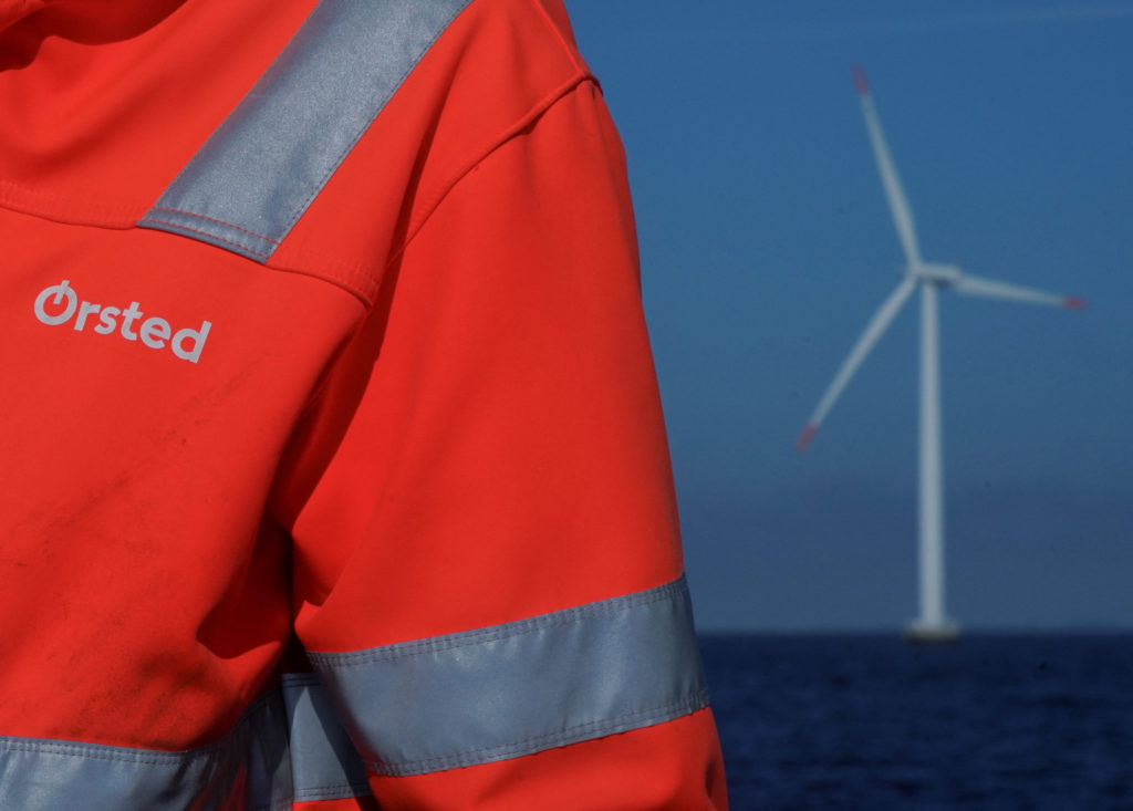 Historic US Offshore Wind Farm Powers the Grid for the First Time