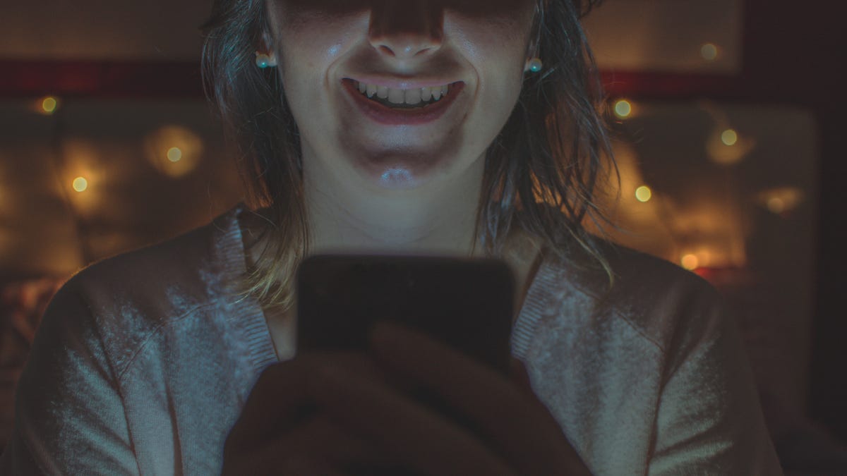 "Assessing the Risks: TikTok's Trend of Sharing Trauma Stories"