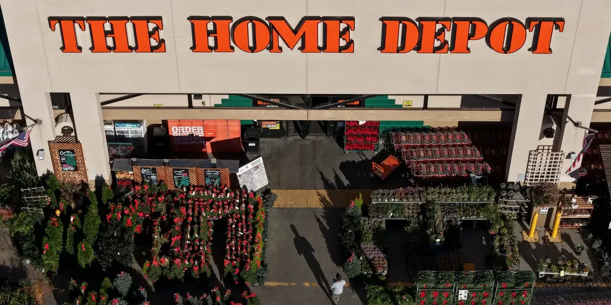 Home Depot trims 800 corporate roles, enforces five-day office return