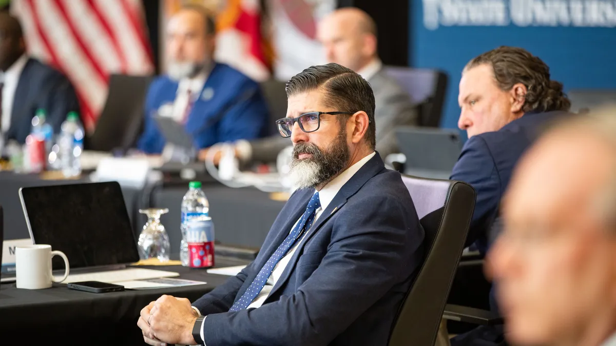 "Florida Board of Governors Restricts DEI Spending and Removes Sociology from Core Courses"