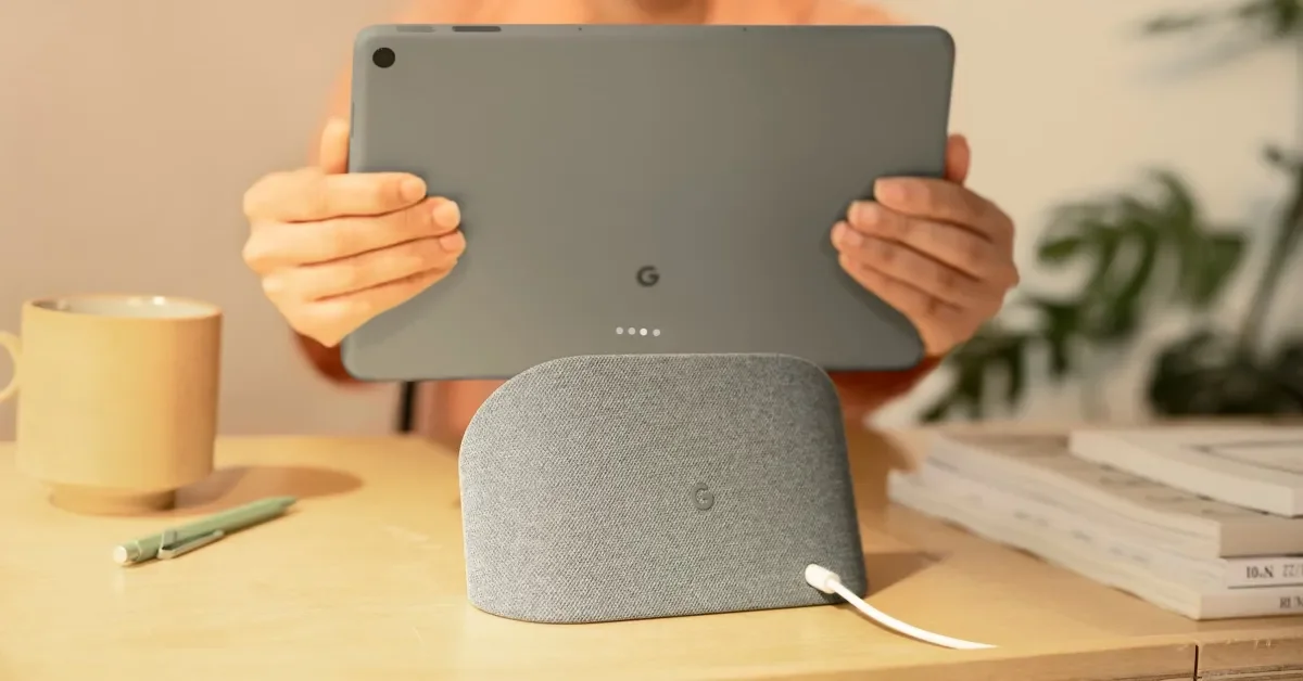 Google's $499 Pixel Tablet: A Smart Display with a Detachable Screen.
