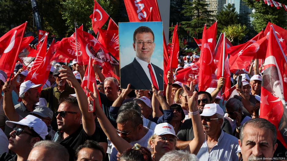 Featured image for Mass protests and legal battles threaten Turkey’s opposition parties