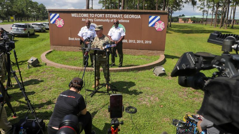 Featured image for Fort Stewart Shooting: Army Sergeant Wounds 5 Soldiers Before Arrest