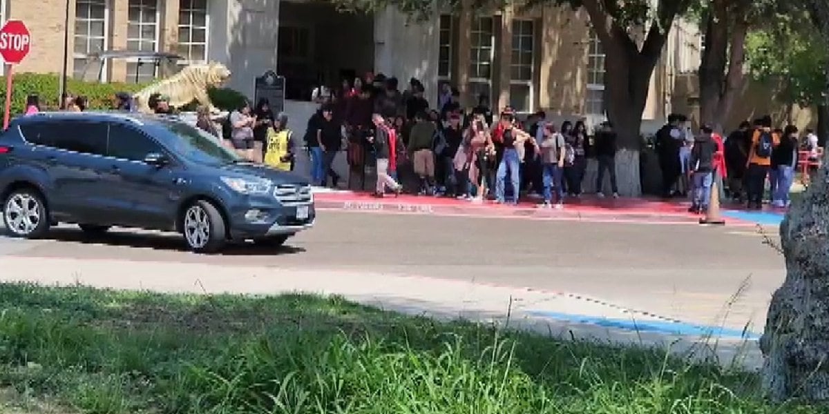 Featured image for Investigation and Early Dismissals: Laredo Schools Respond to Safety Threats