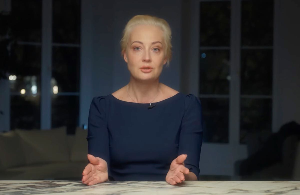 "Twitter Account Drama: Navalny's Widow Yulia's Suspension and Restoration"
