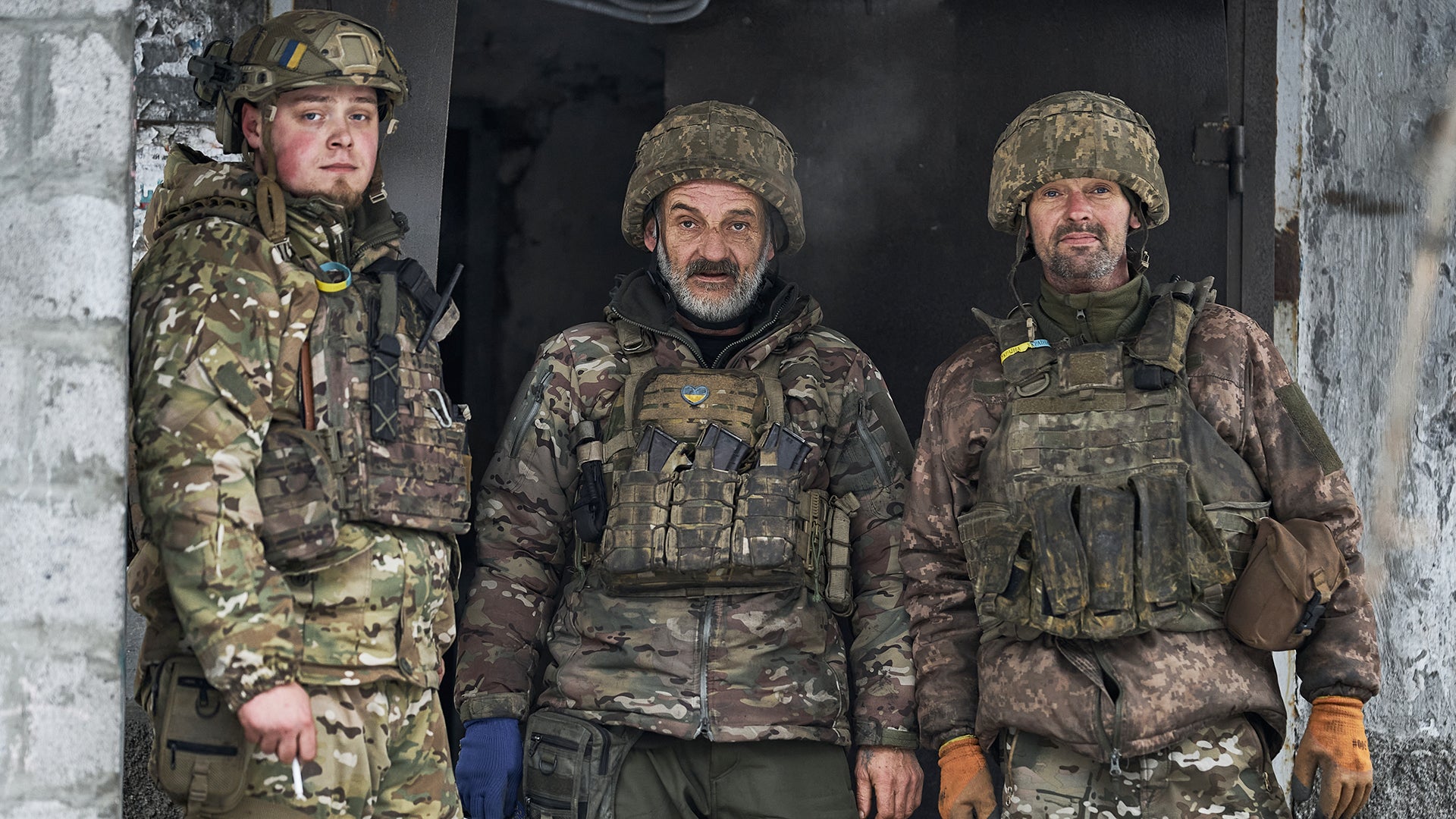 "Ukraine's Mobilization Efforts Hit Roadblocks Amidst Draft Dodger Crackdown"
