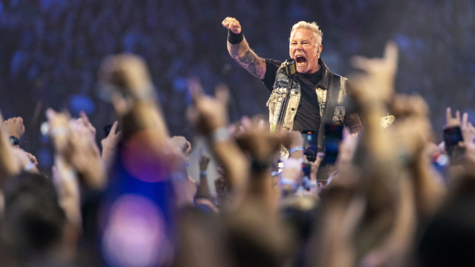 Featured image for James Hetfield Praises Metallica Fans and Their Impact