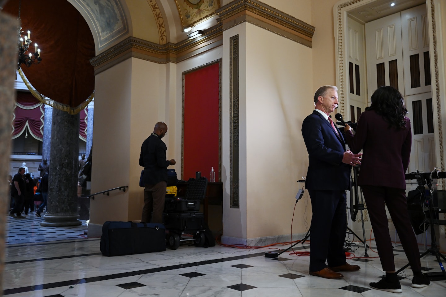 "House Republicans scramble for speaker nominee amidst Trump's influence"