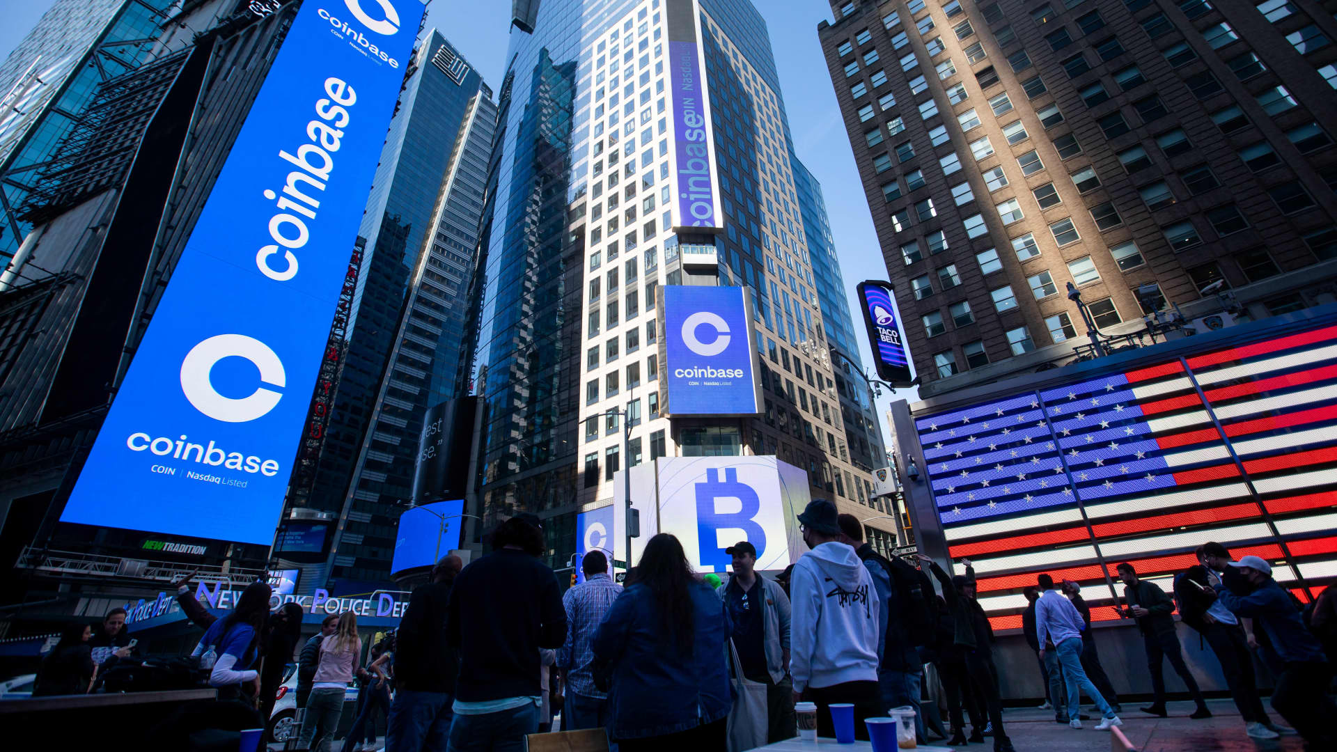 "Coinbase's Quarterly Profit Sparks Bullish Surge in Stock and Crypto Exchange Outlook"