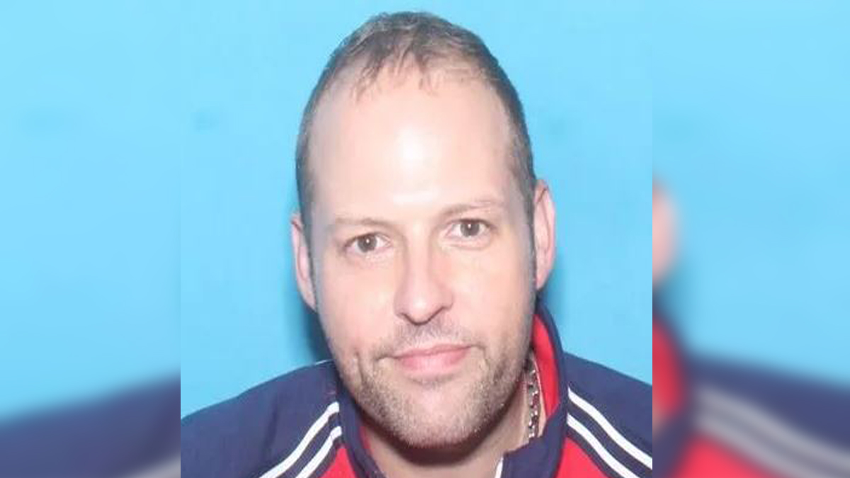 Featured image for Manhunt underway in Stow and Needham for armed and dangerous suspect