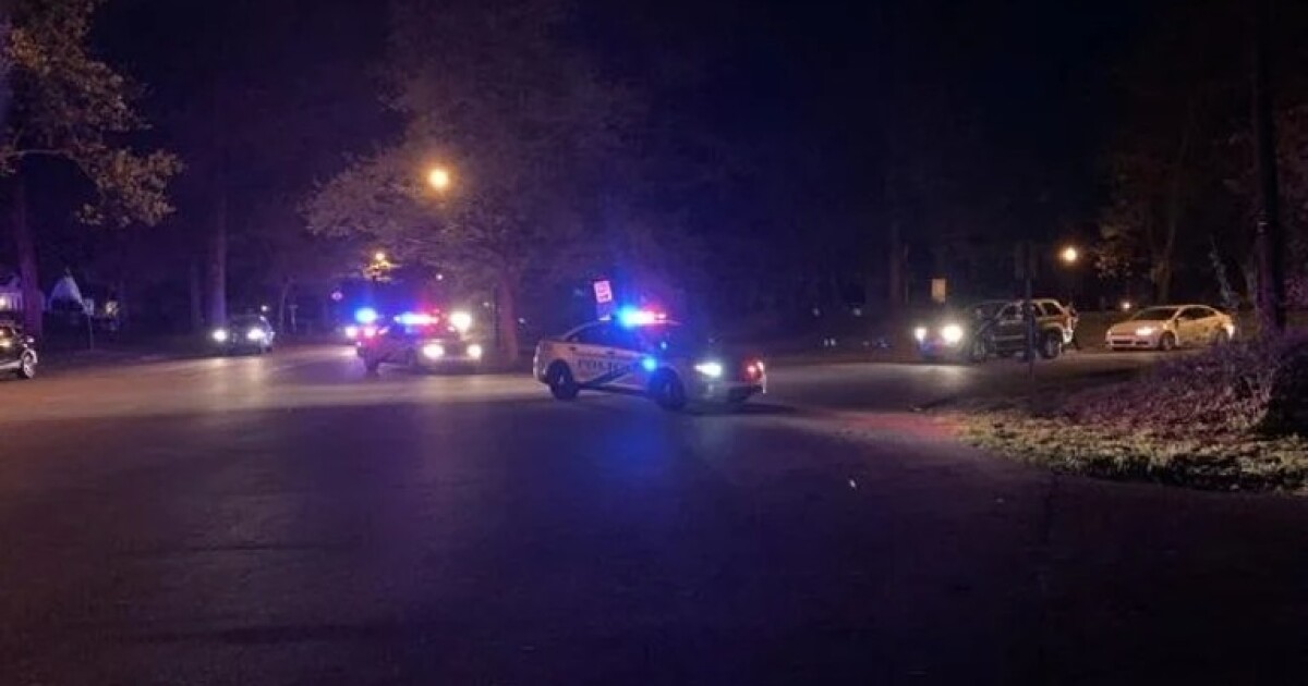 Deadly shooting at Louisville's Chickasaw Park leaves 2 dead, 4 injured