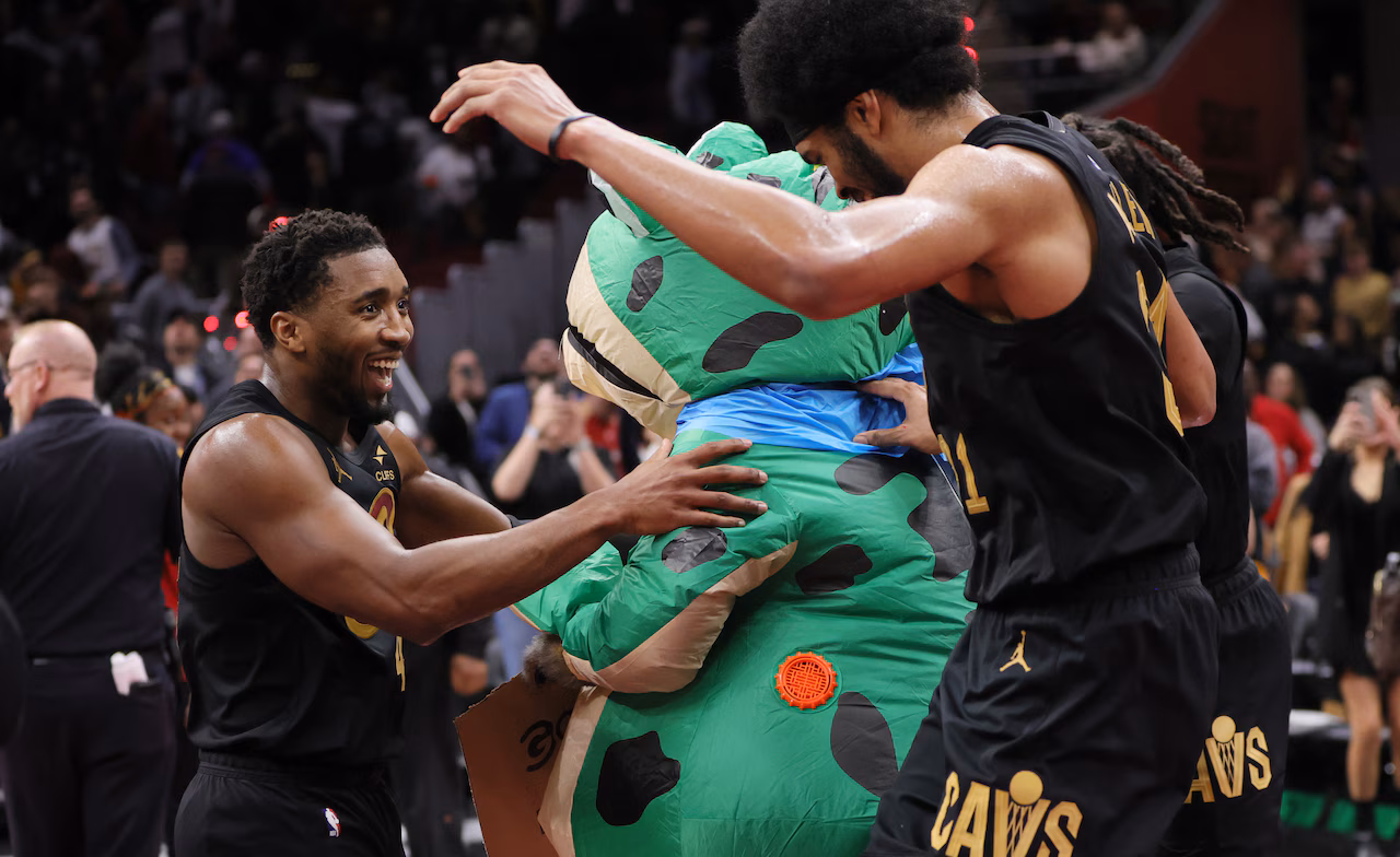 Featured image for Cavs Extend Historic 14-0 Start with Victory Over Bulls