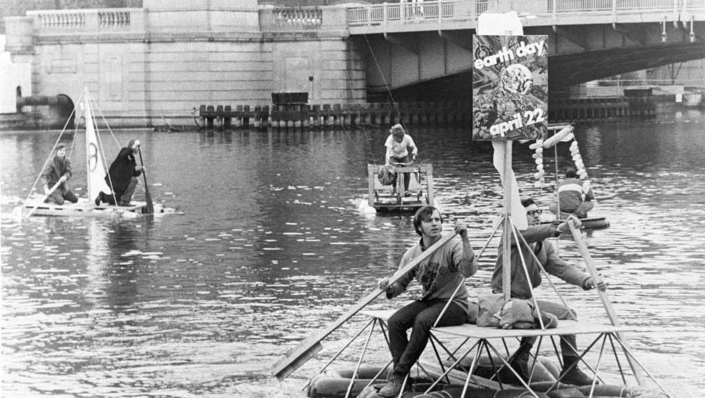 "Earth Day: From Its Origins to Sustainable Travel and Local Action"