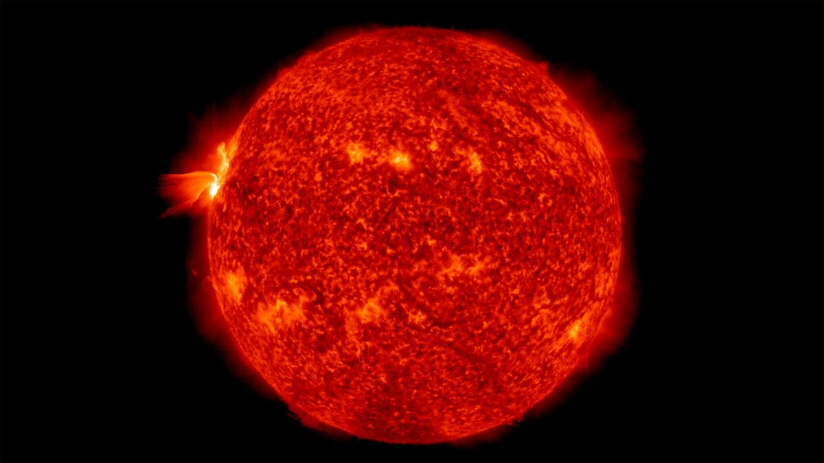 Featured image for "Chandrayaan-2's Solar Flare Catalog Reveals Sun's Explosive Activity"