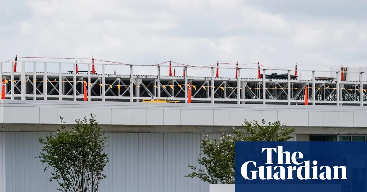 Featured image for Massive ICE Raid at Georgia Hyundai Plant Leads to 475 Arrests of South Koreans