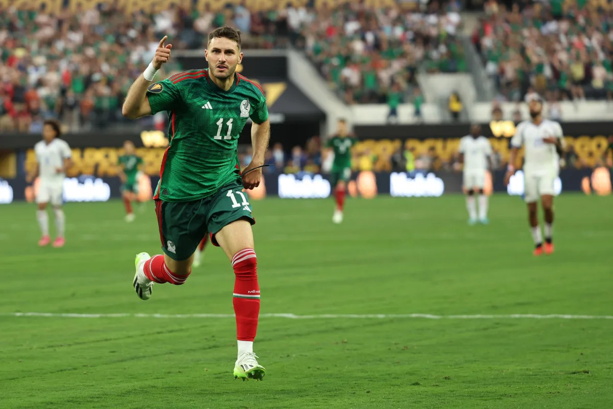 "Mexico Triumphs Over Panama in Intense Gold Cup Final at SoFi Stadium"