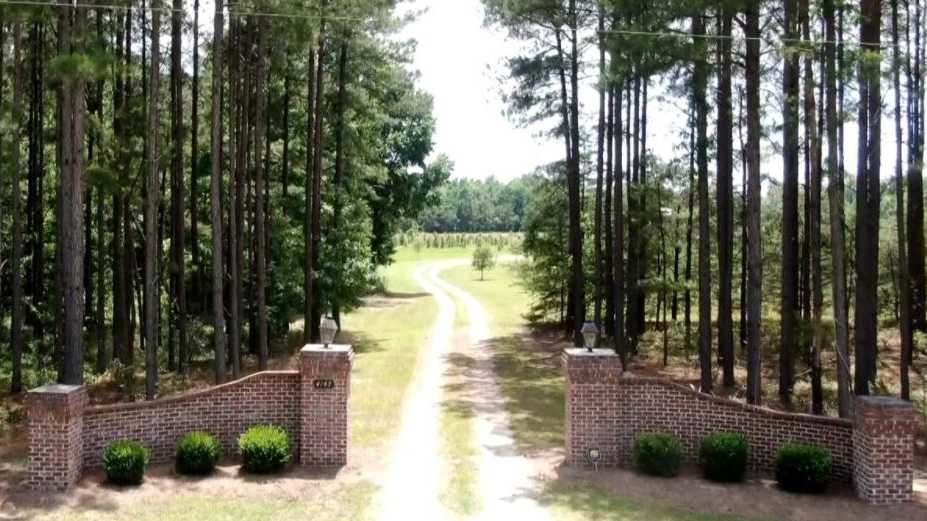 Featured image for Murdaugh Property Sells for Millions in Confirmed Deed Sale.