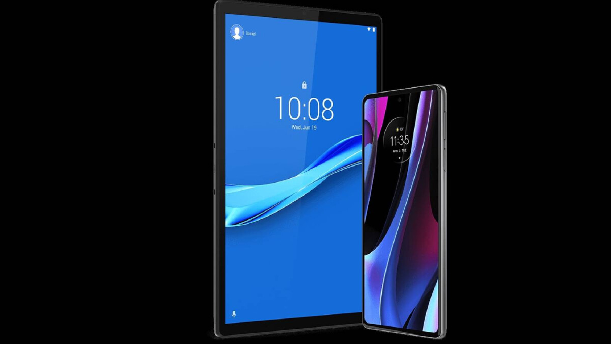 "Motorola Offers Free Tablet and Discounts on Latest Smartphones"