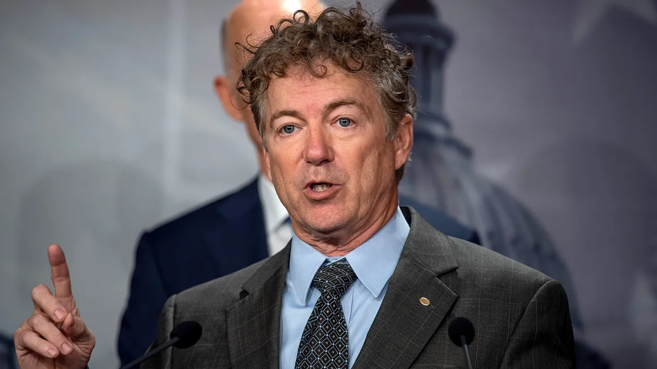 "Controversial Stances on Vaccines and Price Hikes Spark Debate Among Politicians and Pharma CEOs"