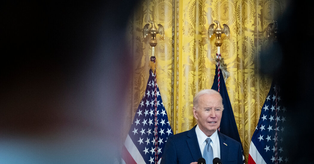 "Biden Convenes Congressional Leaders Amid Looming Shutdown and Ukraine Aid Pressure"
