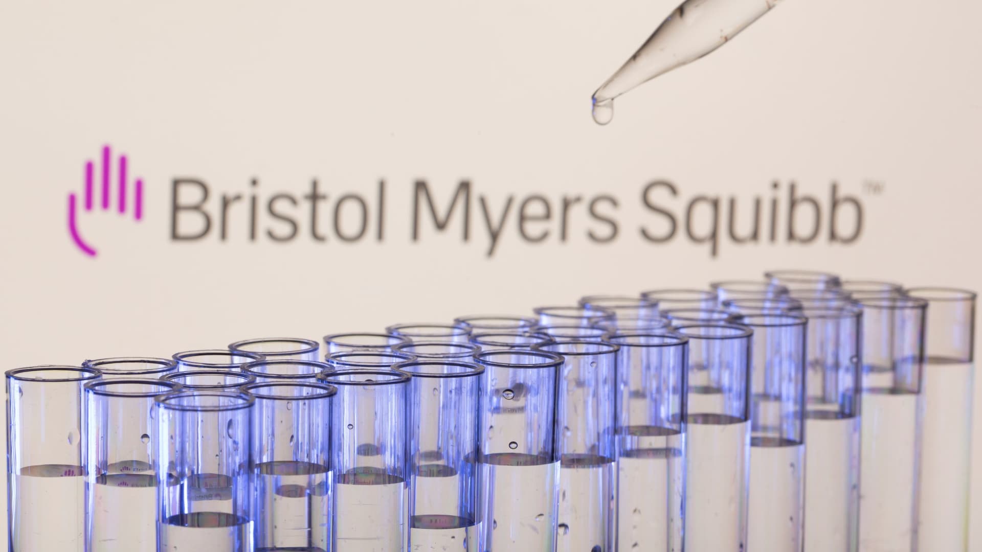 Featured image for "Bristol Myers Squibb's Strong Q4 Earnings Driven by New Drug Sales Growth"