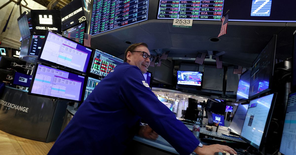 Featured image for "Wall Street Rises as US Soft Landing Hopes Boost Market"