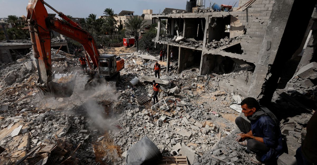 "Biden's Visit to Israel Amidst Rising Tensions and Efforts to Prevent Wider Middle East War"
