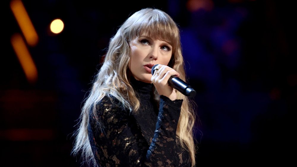 Taylor Swift's Eras Tour: Setlist, Unreleased Songs, and Top Hits.