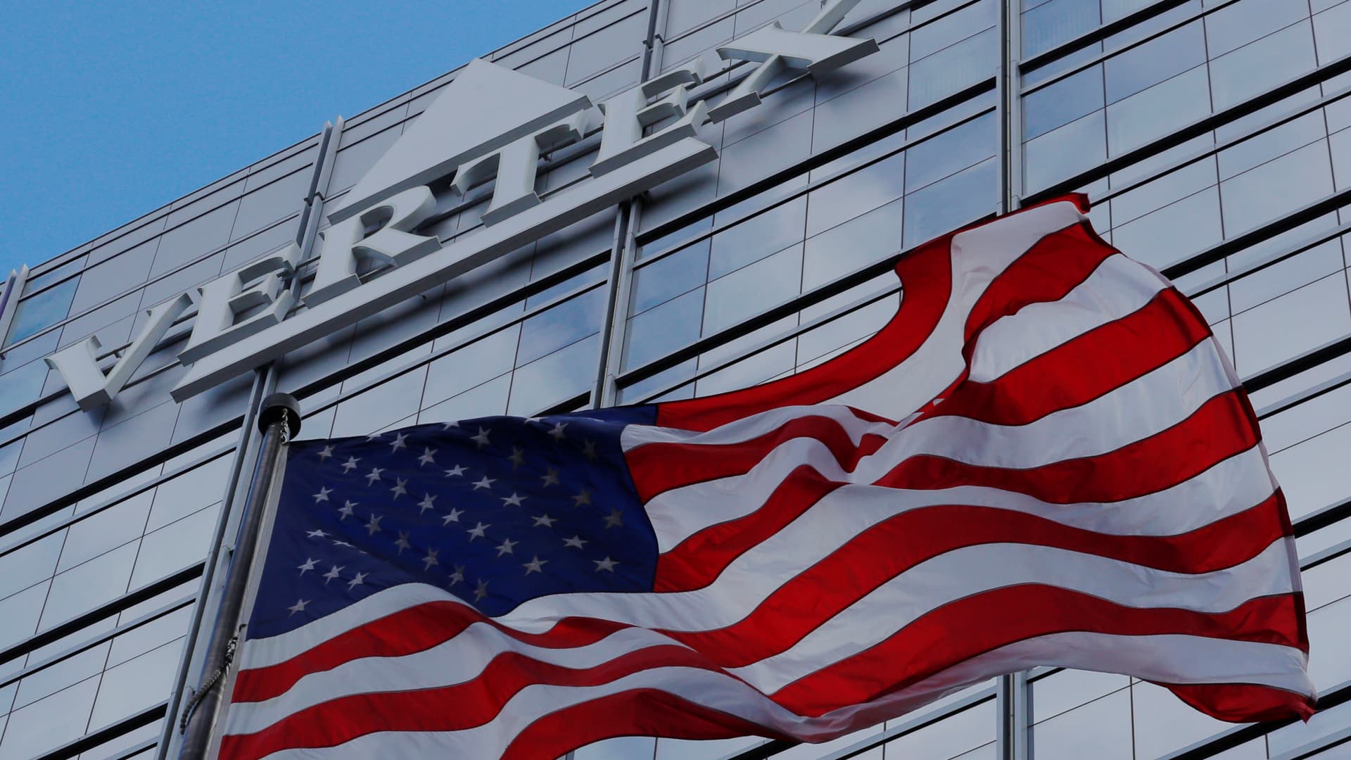 Featured image for "Vertex's Non-Opioid Painkiller Triumphs in Midstage Trial, Shares Surge"