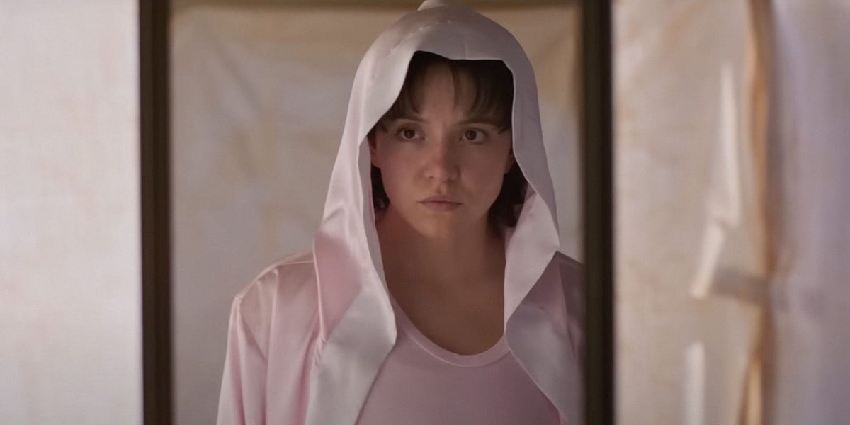 Featured image for Sydney Sweeney Sparks Debate with Recent Comments and Projects