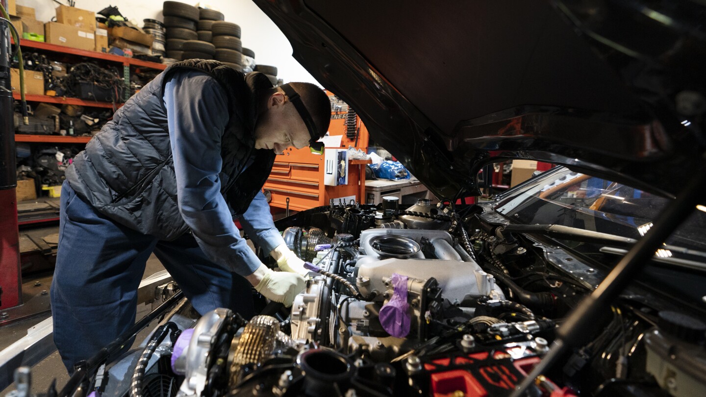 US Labor Market Surprises with 199K Job Additions and Unexpected Drop in Unemployment