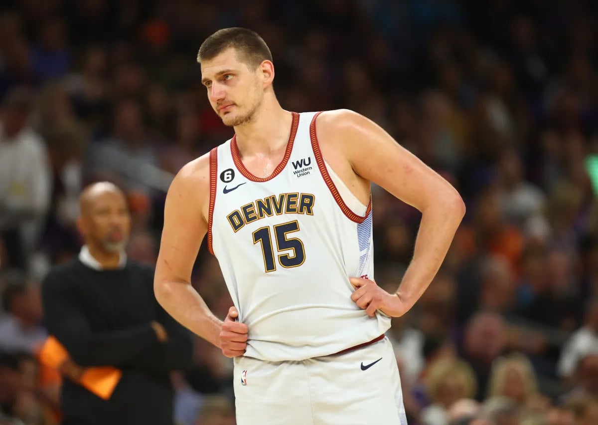 Featured image for Nikola Jokić's Pre-Game Gesture Ends Controversy with Suns Owner.