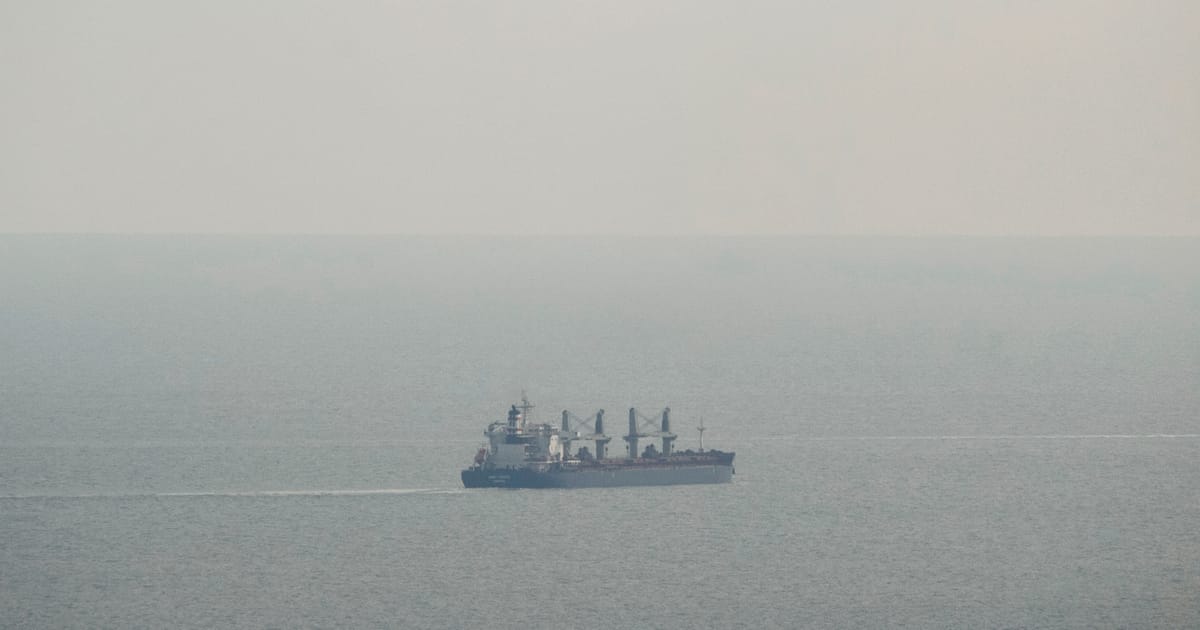 Ukraine Reclaims Black Sea Platforms from Russian Occupation