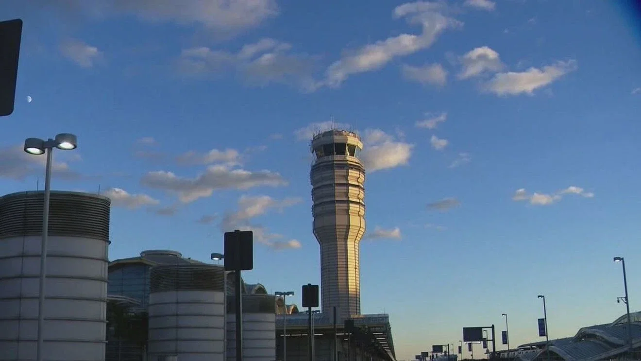 DC-area flights grounded again after odor at Warrenton TRACON