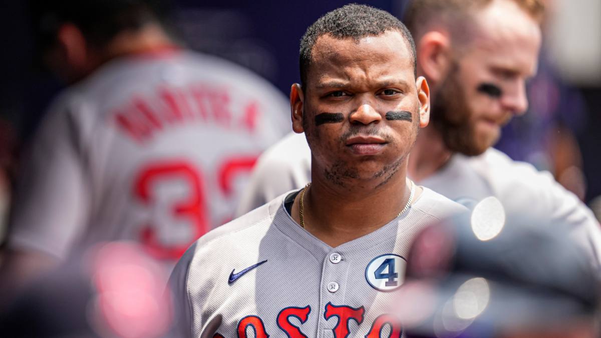 Featured image for Red Sox legends weigh in on Rafael Devers' potential move to first base