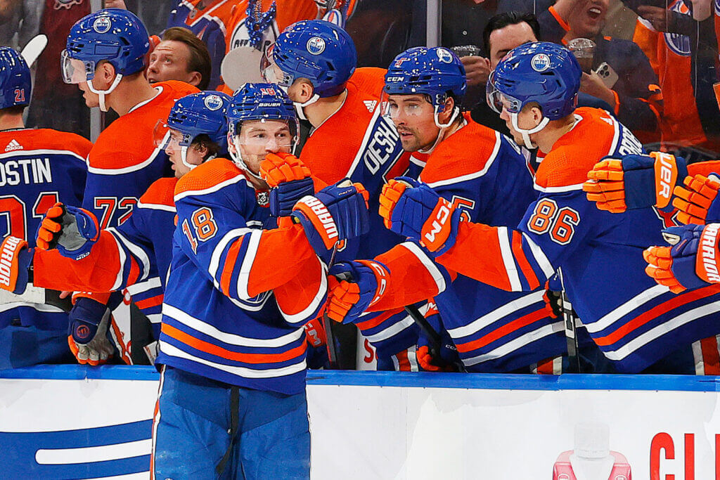 Featured image for Zach Hyman's Unconventional Goal: Off the Face Score in NHL Win.