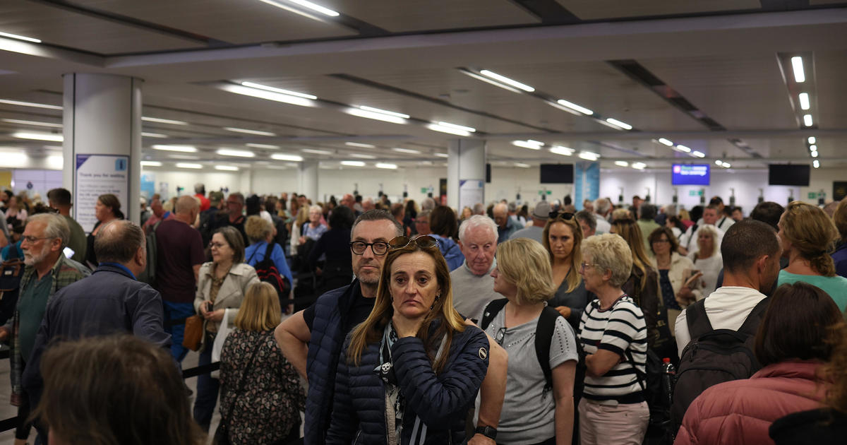 "U.K.'s Air Traffic Control Nightmare: Flight Cancellations and Delays"
