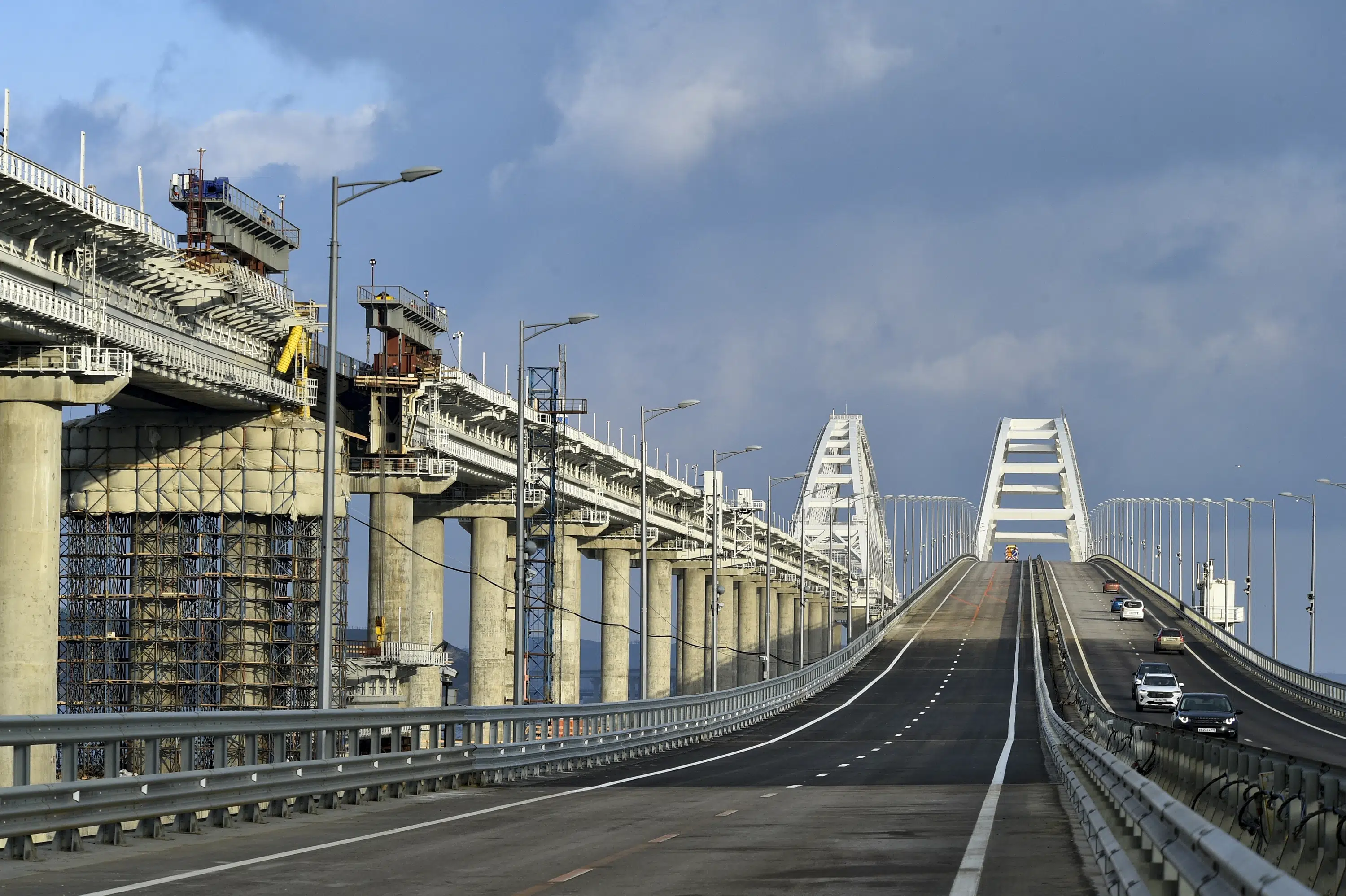 "Ukrainian Official Outlines Plan for Crimea's Independence from Russia"