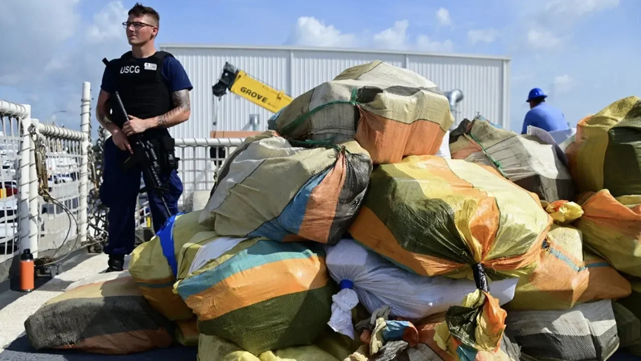 US Coast Guard seizes $186M worth of cocaine in Atlantic and Caribbean, offloads over 7 tons in Florida.