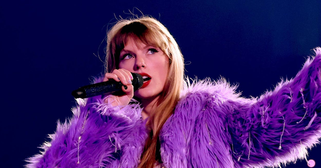 Featured image for Taylor Swift Bounces Back with Fearlessly Flawless Performance After Joe Alwyn Split.