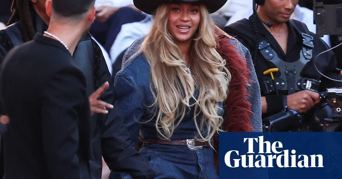 Featured image for Beyoncé's Controversial Shirt Sparks Backlash and Lessons for Marketers